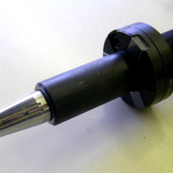 Sonderkegelmessdorn für tiefe Bohrung-min